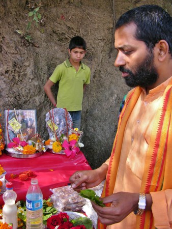 Sudhir bargaining the temple offerings